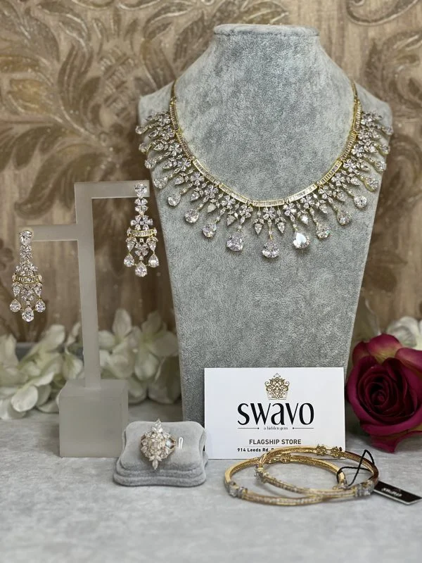 Opulence Teardrop Set
